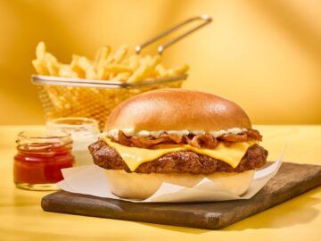 Discover Airlines Smashburger Copyright