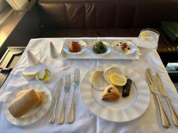 Etihad First Class Apartment A380 Essen Mezze 1
