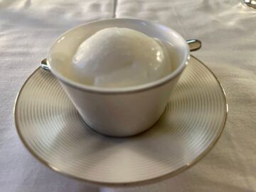 Etihad First Class Apartment A380 Essen Sorbet