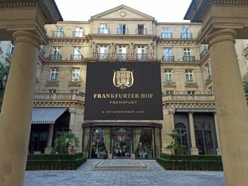 Steigenberger Icon Frankfurter Hof Nebeneingang Ehrenhoff Terrasse