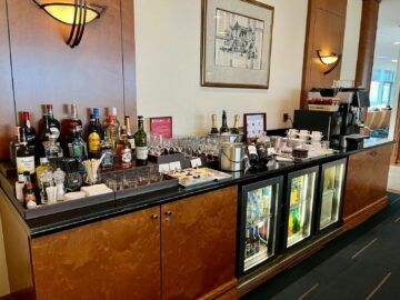 Emirates Lounge Zuerich Getraenke Station