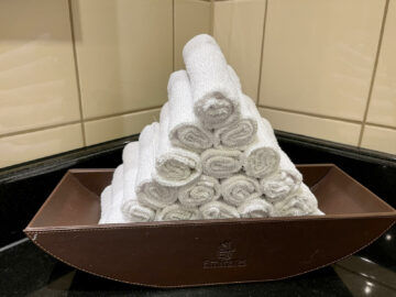 Emirates Lounge Zuerich Wc Handtuecher