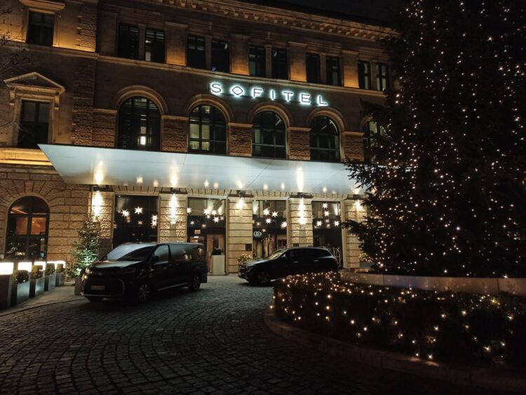 Sofitel Munich Bayerpost Fassade 1