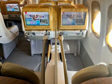 Emirates Boeing 777 300er Business Class (7)