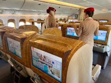 Emirates Boeing 777 300er Business Class Kabine 4