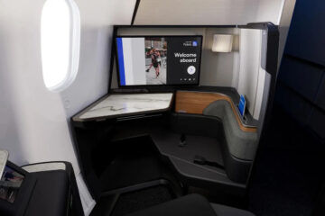 United Airlines Neue Polaris Studio Bildschirm Copyright