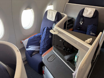 Lufthansa Allegris Business Class Airbus A350 Privacy Seat Sitz 11k