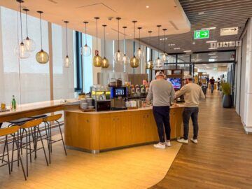 Lufthansa Senator Lounge Berlin Zweiter Snack Bereich