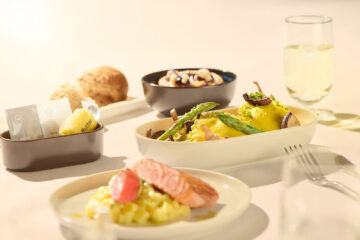 Neu Lufthansa Business Class Europa Catering Copyright