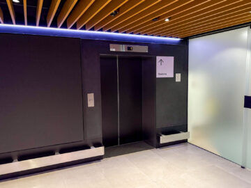 Air New Zealand Premium Checkin Auckland Flughafen Aufzug