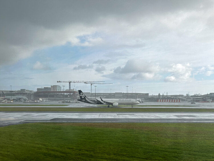 Auckland Airport Flughafen Air New Zealand Airbus A321