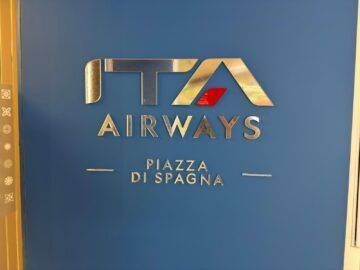 Ita Airways Business Class Airbus A330 900neo Lounge Logo