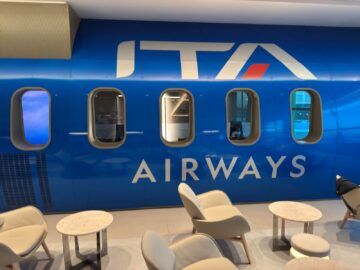 Ita Airways Runway Lounge Mailand Linate Flugzeug Aussen