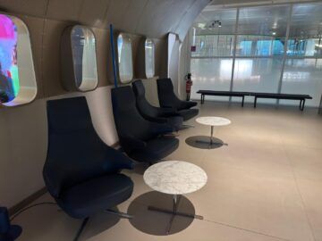 Ita Airways Runway Lounge Mailand Linate Hohe Sessel