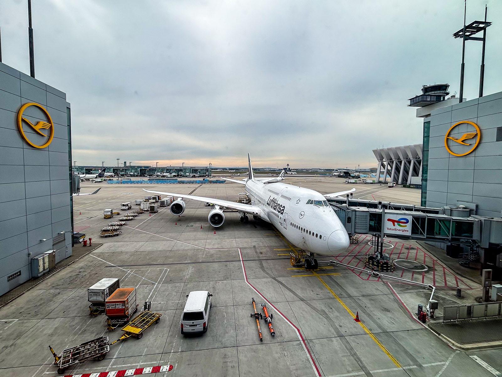 Lufthansa Boeing 747 8 Flugzeug Frankfurt Flughafen