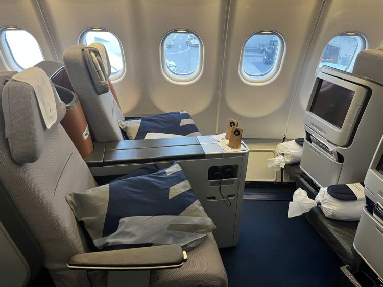 Lufthansa Business Class Sitz Fenster 2
