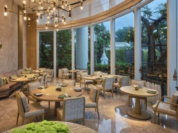 Waldorf Astoria Bangkok Restaurant Front Room Copyright