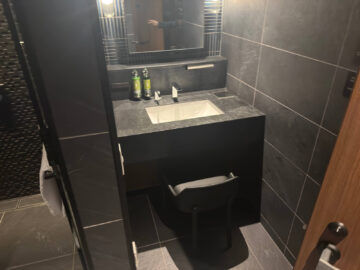 American Express Centurion Lounge Tokyo Haneda Dusche2