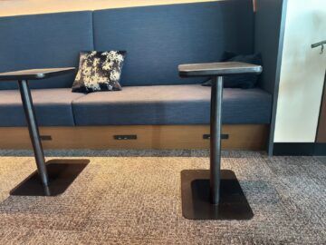 American Express Centurion Lounge Tokyo Haneda Steckdosen Einzeltische