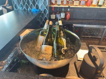 American Express Centurion Lounge Tokyo Haneda Wein