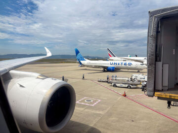 Lufthansa Aribus A350 United 737 Osaka Flughafen