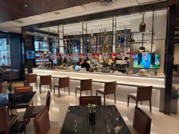 Singapore Airlines Silverkris Lounge Bangkok Blick Auf Die Bar