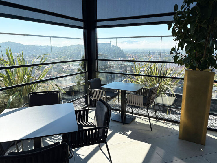 Intercontinental Ljubljana Terrasse Bar Restaurant Rooftop