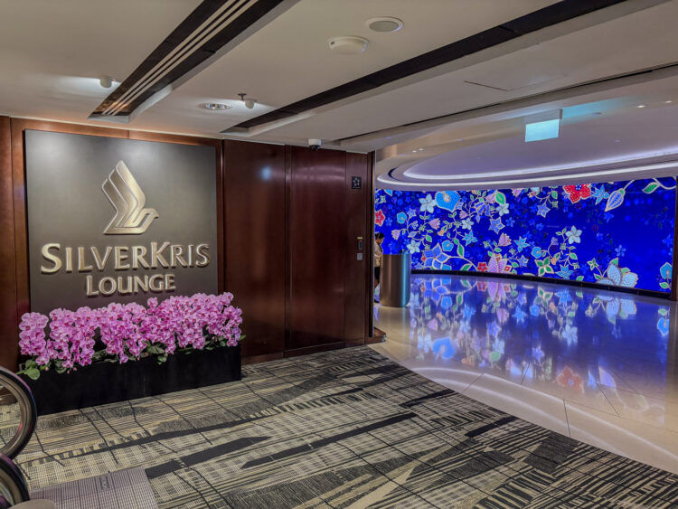 Singapore Airlines Silverkris Business Class Lounge Terminal 3 Singapur Eingang