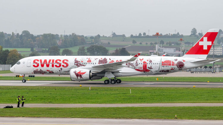 Swiss Airbus A350 900 Wanderlust Ankunft Zuerich Copyright
