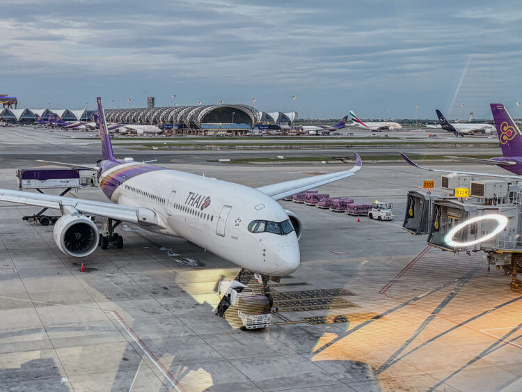 Thai Airways Airbus A350 900 Flugzeuge Bangkok Flughafen Airport