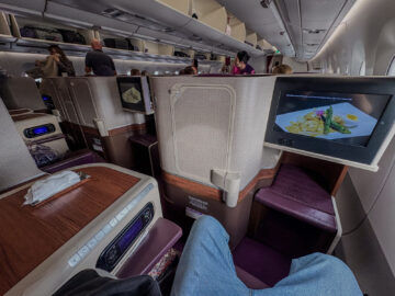 Thai Airways Airbus A350 900 Royal Silk Business Class Sitz Kabine