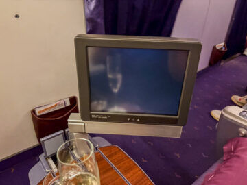 Thai Airways Boeing 777 200 Business Class Bildschirm