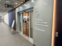 Lufthansa Lounges Flughafen Stuttgart Eingang