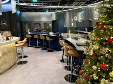Lufthansa Senator Lounge Stuttgart Bar Sitze