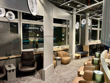 Lufthansa Senator Lounge Stuttgart Wohn Arbeitsbereich