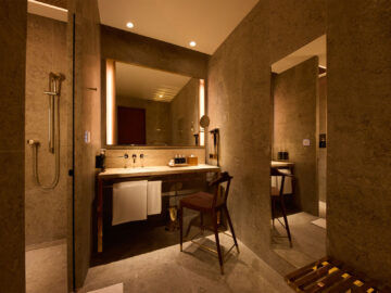 Cathay Pacific The Wing First Duschen Copyright