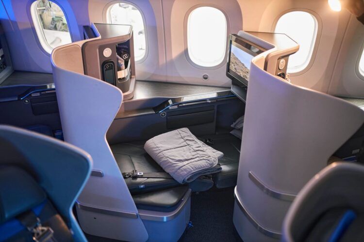 Air Europa Business Class Boeing 787 Copyright
