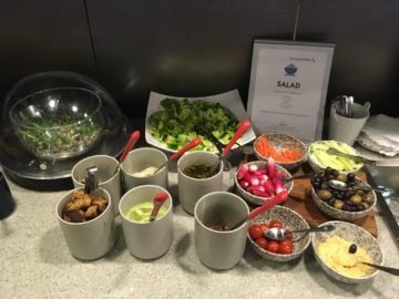 americanairlines admiralsclub londonheathrow salat