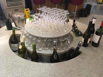 americanairlines admiralsclub londonheathrow wein sekt