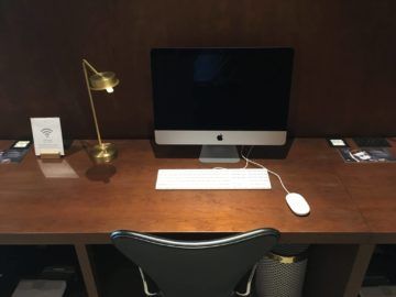 cathaypacific business class lounge londonheathrow arbeitsplatz2