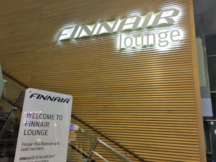 finnair lounge helsinki treppe lounge
