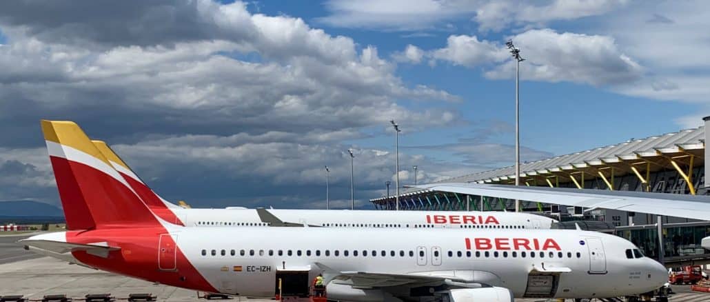 iberia airbus a320 flugzeug madrid flughafen