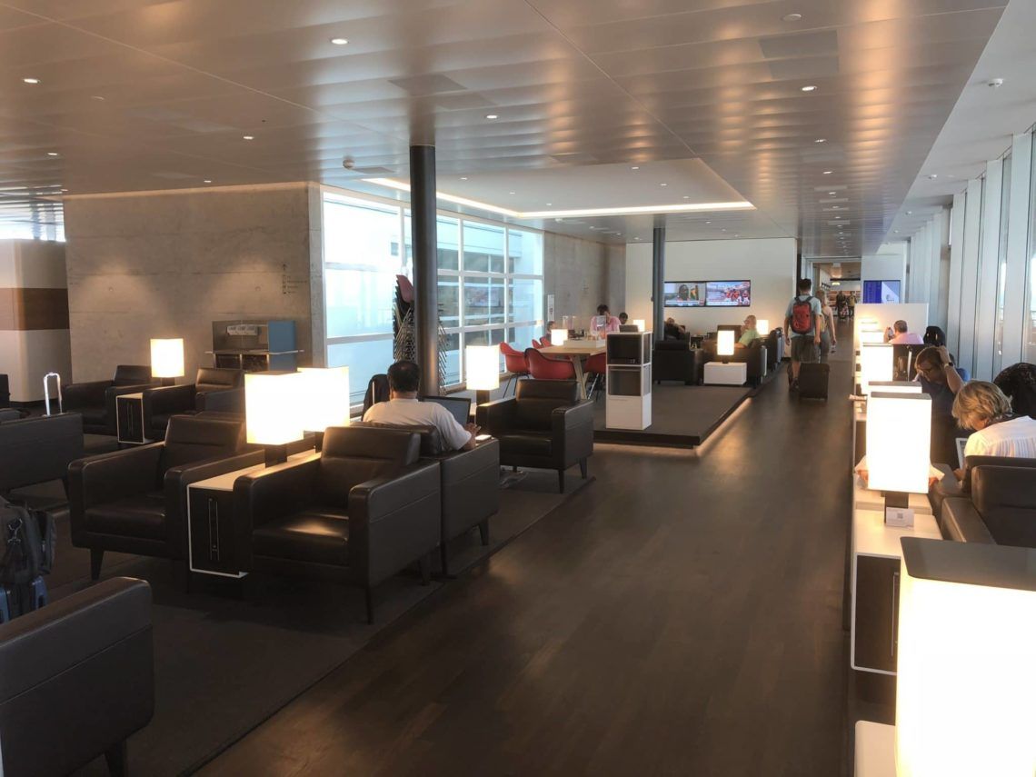 Review: Swiss Senator Lounge Zürich E | meilenoptimieren.com