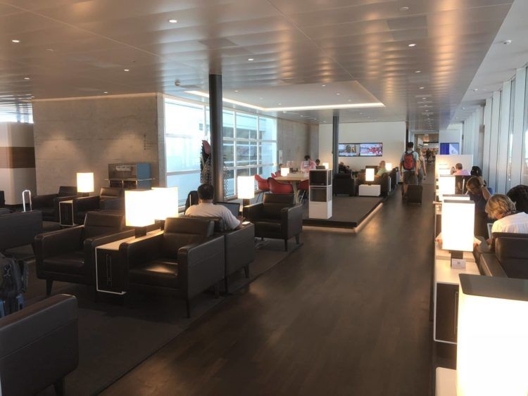 Review: Swiss Senator Lounge Zürich E | meilenoptimieren.com
