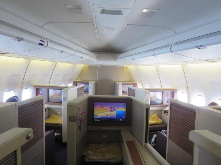 thai airways first class boeing 747 kabine 2